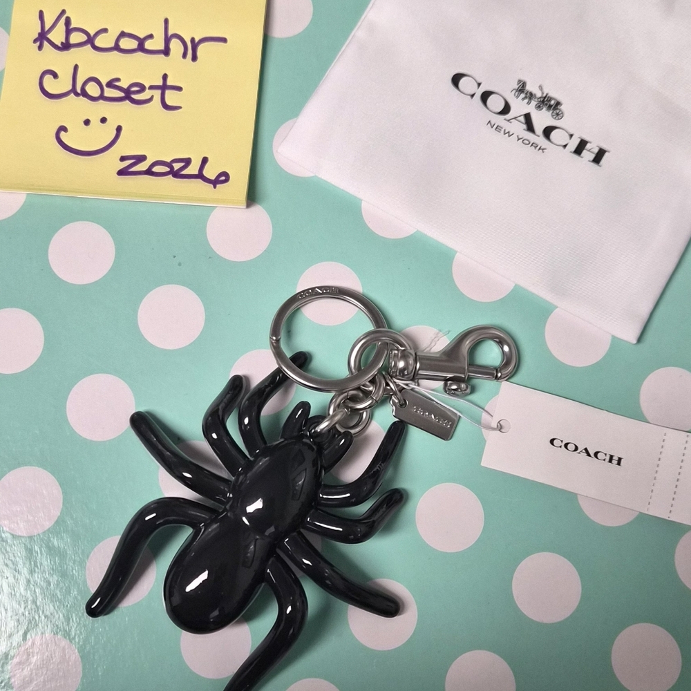 Coach Spider Bag Charm NWT CAX79 - ๐๐จ๐ฅ๐ ๐๐ฎ๐ญ ๐๐๐ซ๐จ๐ฌ๐ฌ ๐๐จ๐๐๐ก! - Picture 5 of 13